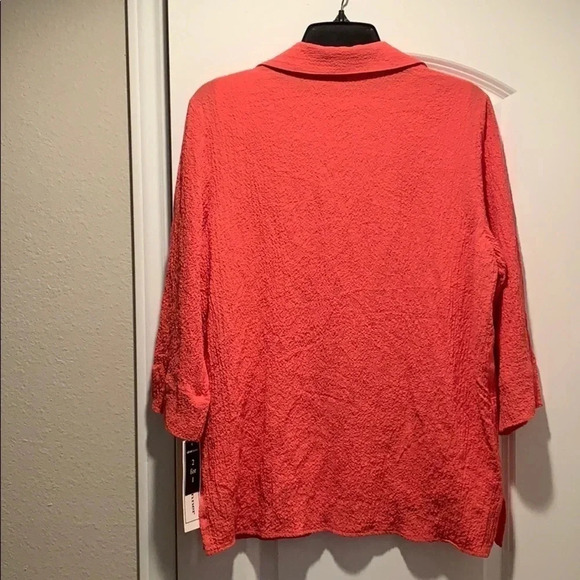 Alfred Dunner Coral Button Down 3/4 Sleeves Top - Picture 4 of 14